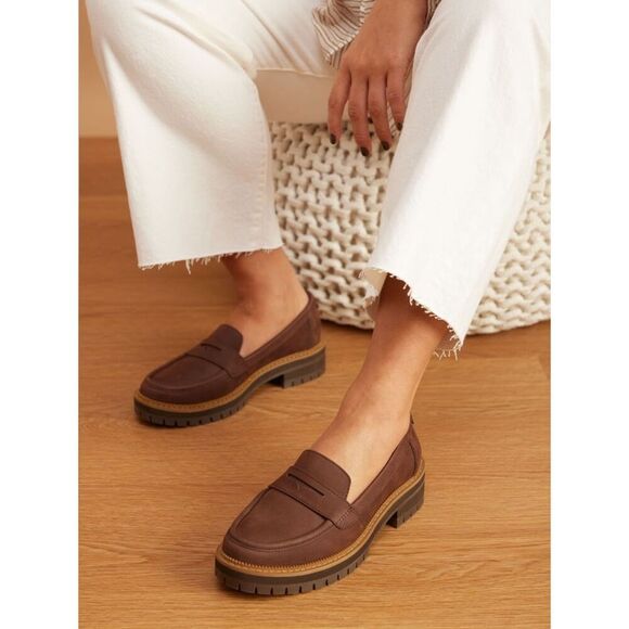 Toms Shoes - NWOT Toms Cara Loafer - Oak Brown Leather - 9W